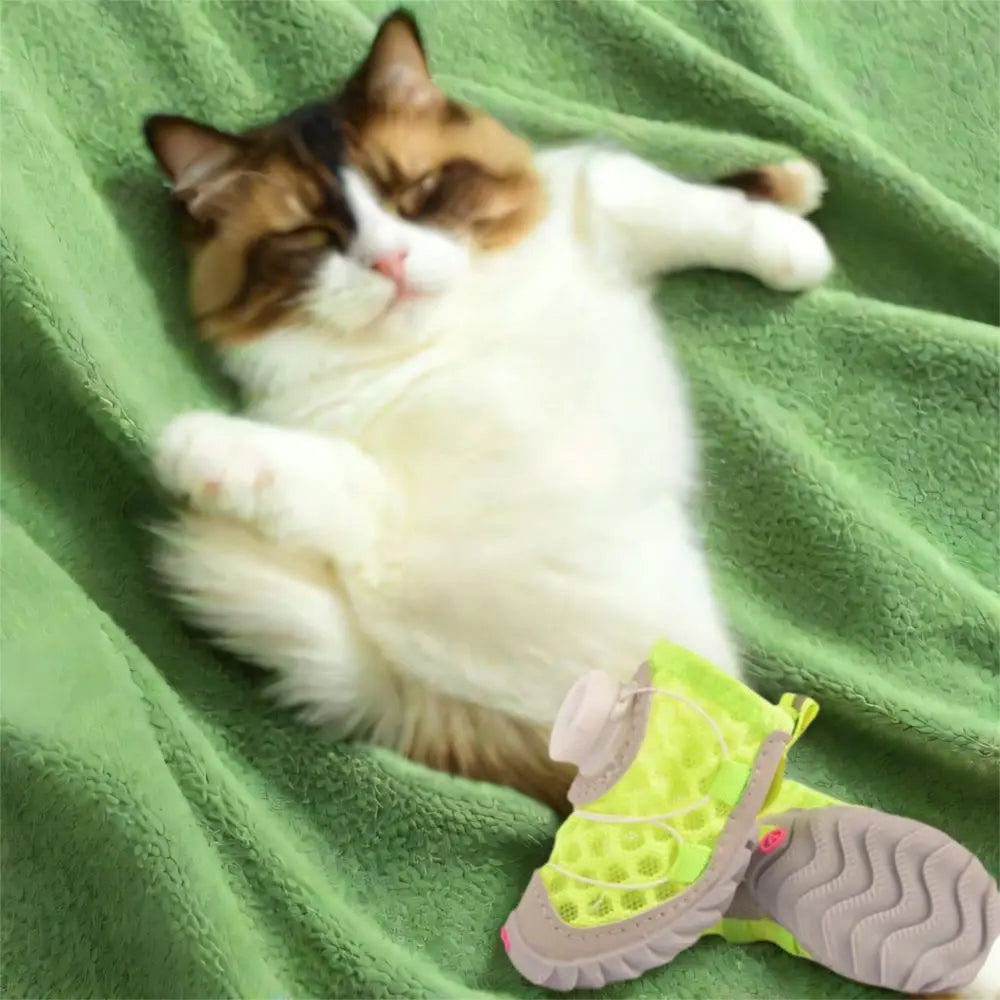 Dog Mesh Shoes 4-Pack - Breathable Anti-Slip with Reflective Straps